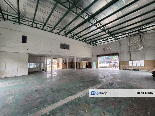 Warehouse for rent in Petaling, Subang Jaya