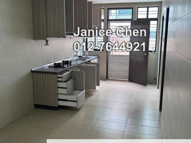 House for sale in Taman Damai Utama, Majlis Bandaraya Subang Jaya