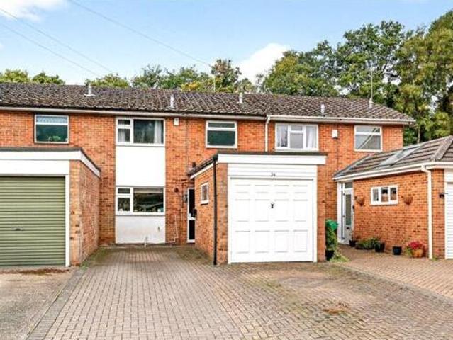 House for sale in Ascot