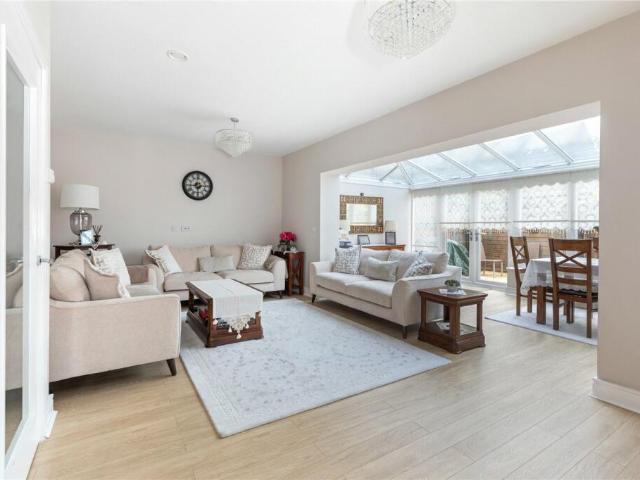 House for rent in West Finchley, Greater London