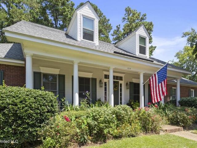 House for sale in Ridgeland, Mississippi