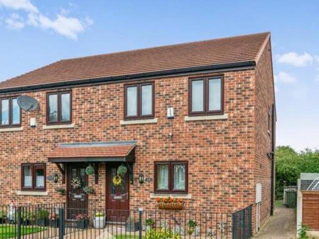 House for sale in Pontefract, West Yorkshire