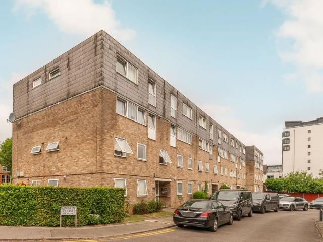 Apartment for rent in London Borough of Croydon, Norbury