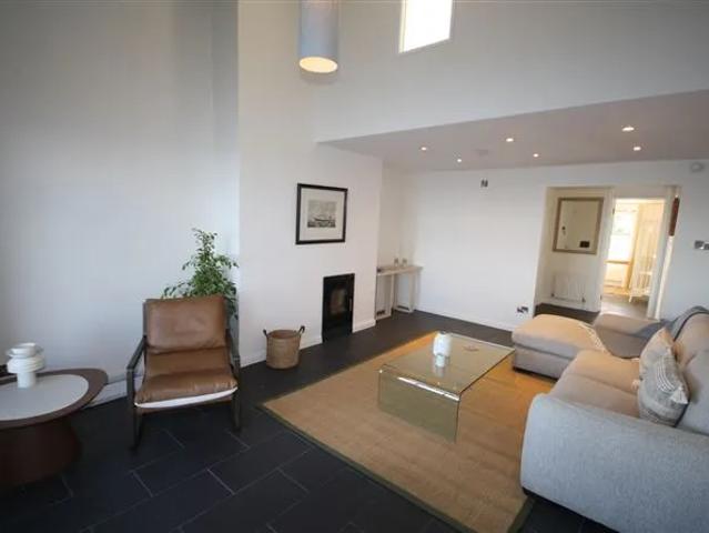 Apartment to rent in Sandycove, Dalkey