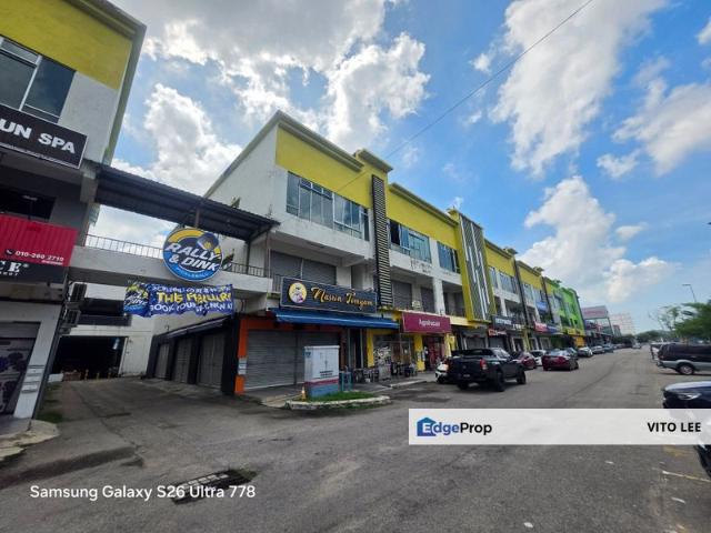 Shop for sale in Malaka