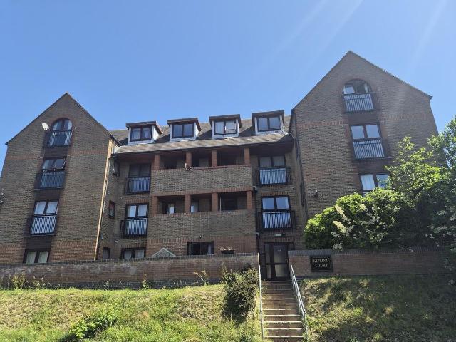 Apartment for rent in Sidley, Heathlands