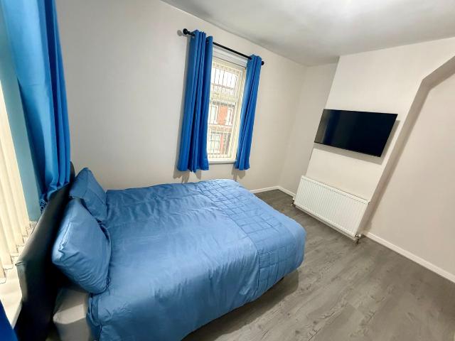 Room for rent in Moss Side, Manchester