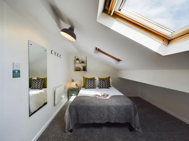 Room for rent in Chorlton-on-Medlock, Georgia