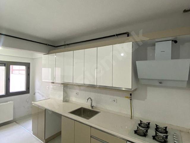 Çiğli, İzmir içerisinde satılık mülk