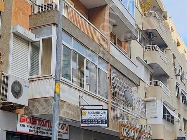Karşiyaka, İzmir içerisinde kiralık mülk
