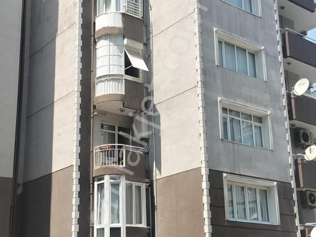 Bayrakli, İzmir içerisinde kiralık mülk