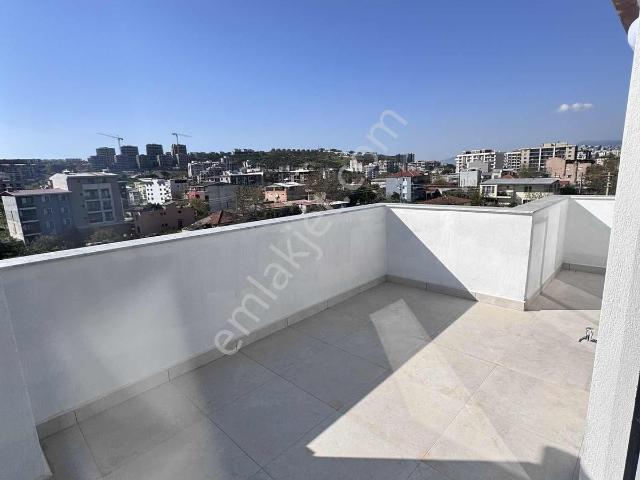 Çiğli, İzmir içerisinde kiralık mülk
