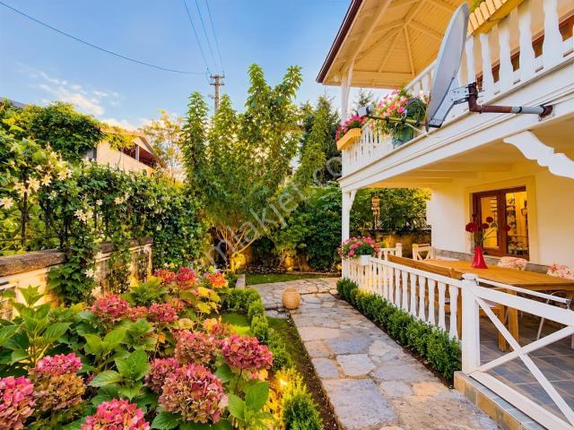 Rüstempaşa, Sapanca içerisinde kiralık Villa