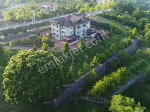 Başiskele, Kocaeli içerisinde kiralık mülk