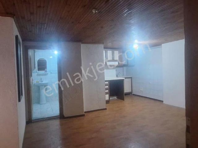 İzmit, Kocaeli içerisinde kiralık mülk