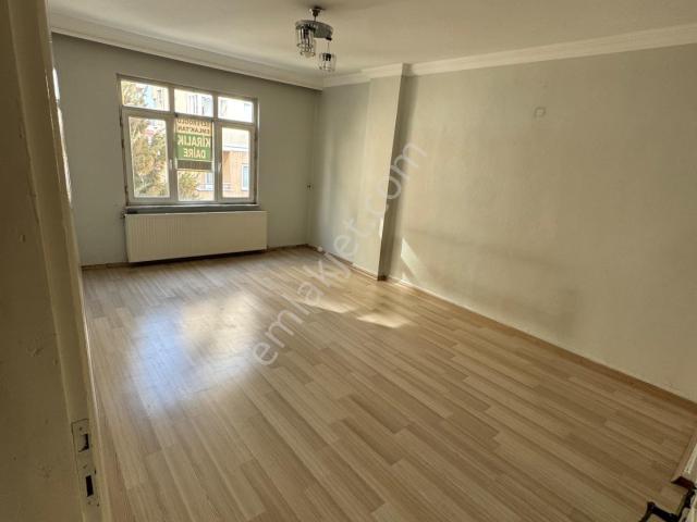 Halkalı Merkez Mahallesi, Küçükçekmece içerisinde kiralık mülk