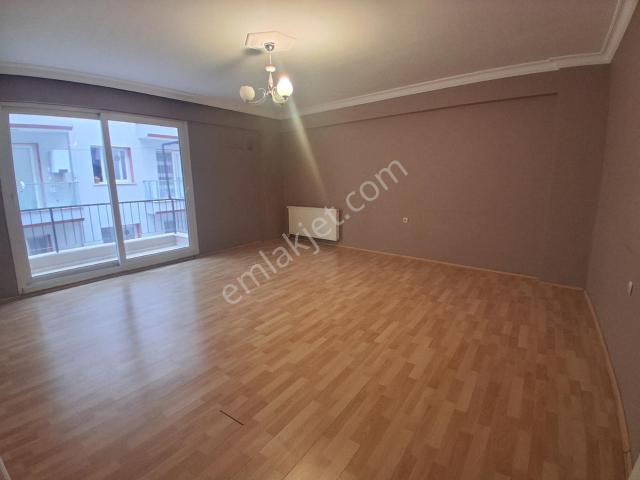 Dedebaşı Mahallesi, Karşıyaka içerisinde kiralık mülk