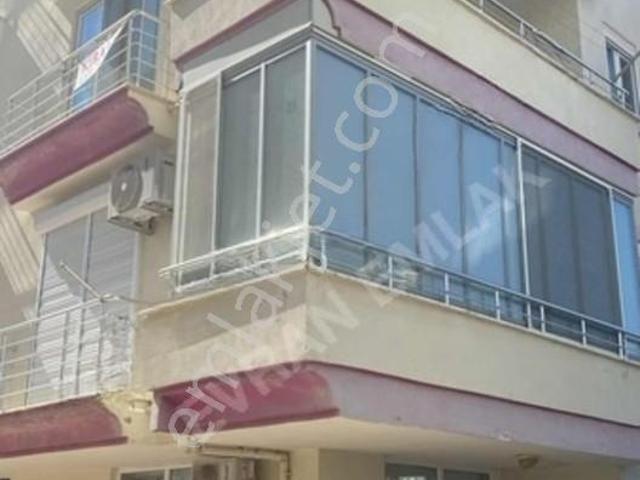 Kum, Finike içerisinde kiralık mülk