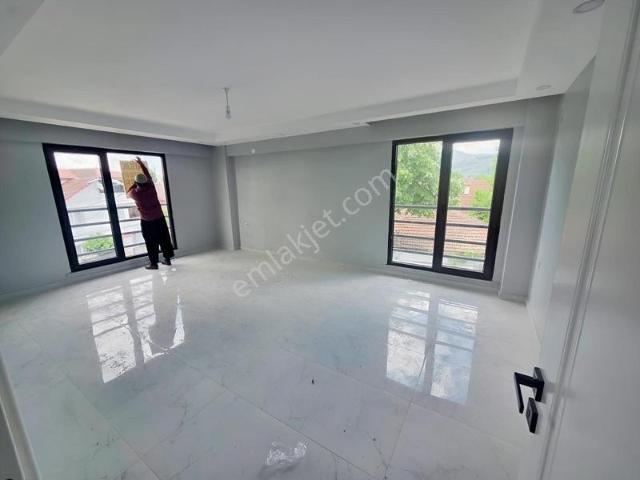 Hastahane Mah., Akyazı içerisinde kiralık mülk