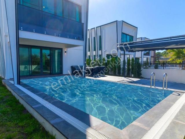 Serik içerisinde kiralık Villa