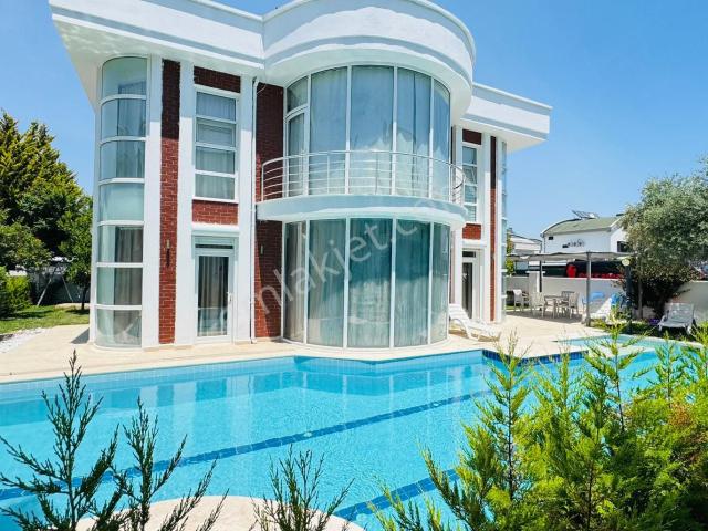 Serik içerisinde kiralık Villa