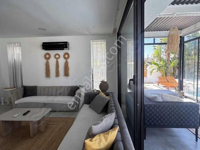 Şifne Mahallesi, Çeşme içerisinde kiralık Villa