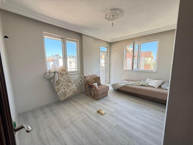 Yeni Emek Mahallesi, Kepez içerisinde kiralık mülk