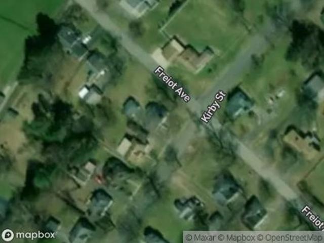 House for sale in Bainbridge
