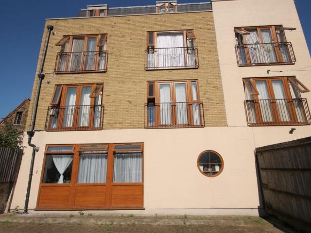 Apartment for rent in West Ealing, Greater London