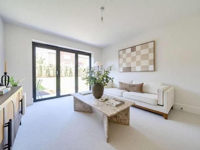 House for rent in Littlecote, West Sussex