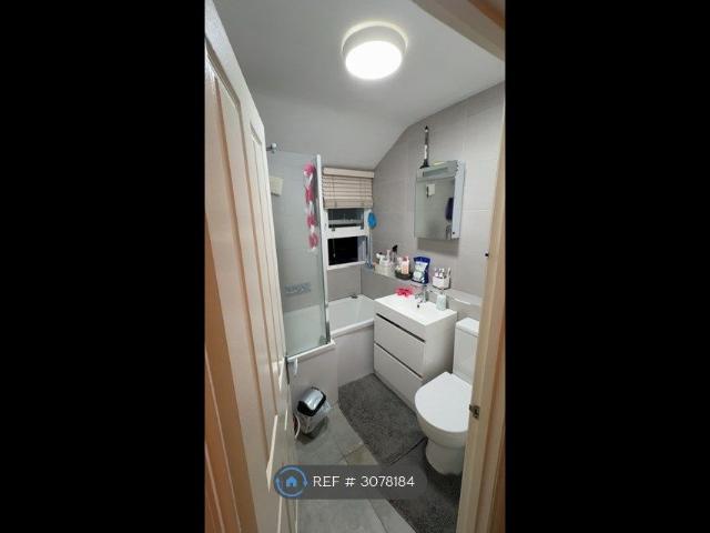 Room for rent in Upper Sydenham, Greater London
