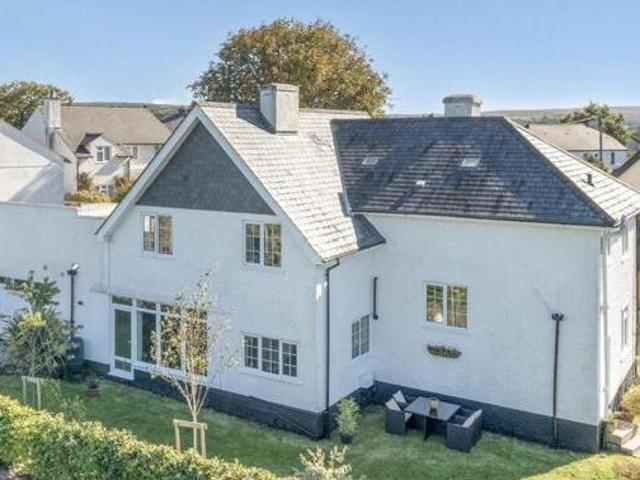 House for sale in Weir Quay, Devon