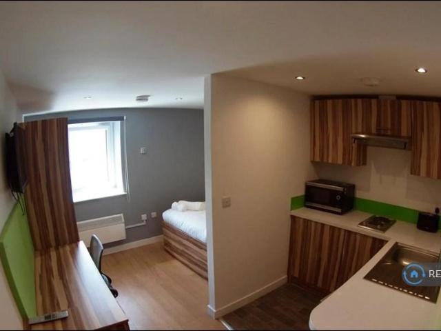 Apartment for rent in Huddersfield, Kirklees