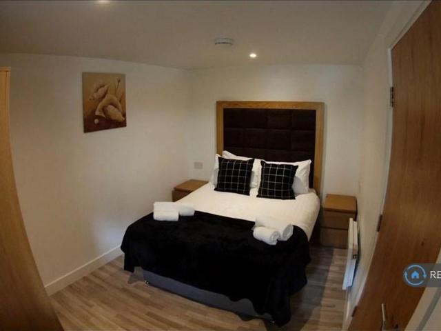 Apartment for rent in Huddersfield, Kirklees