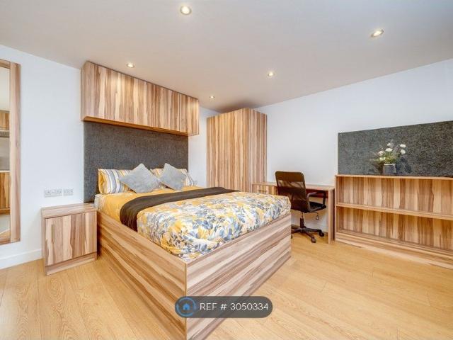 Room for rent in Huddersfield, Kirklees