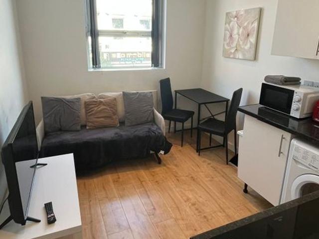 Apartment for rent in Eastmoor, West Yorkshire