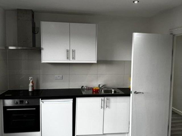 Apartment for rent in Eastmoor, West Yorkshire