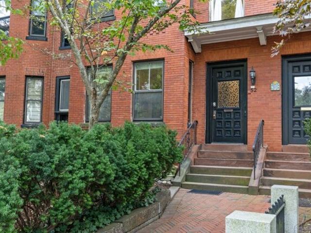 House for sale in Cambridge, Middlesex County