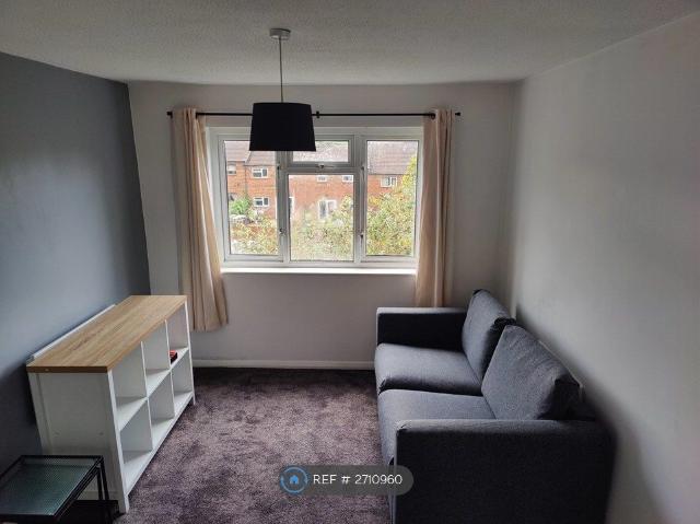 Apartment for rent in Rodbourne, Swindon