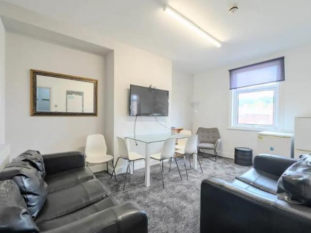 Apartment for rent in Kirkstall, Leeds