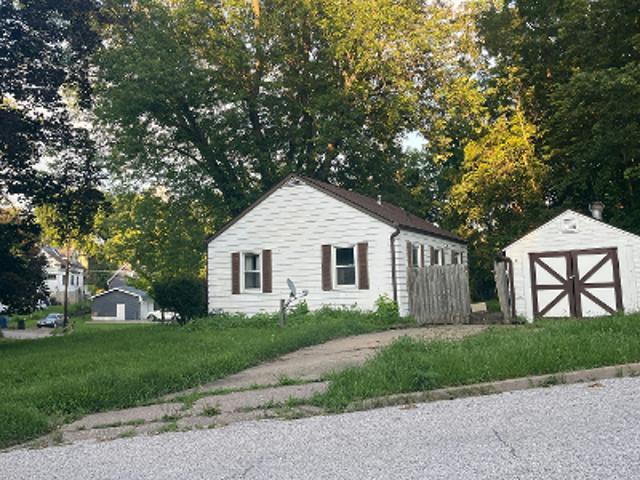 House for sale in Davenport, Iowa