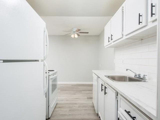 Apartment for rent in Wedgewood, Alberta