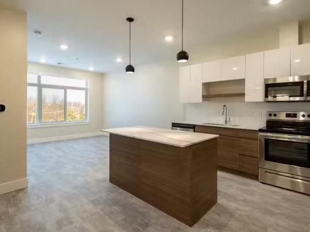 Condo for rent in Pontiac