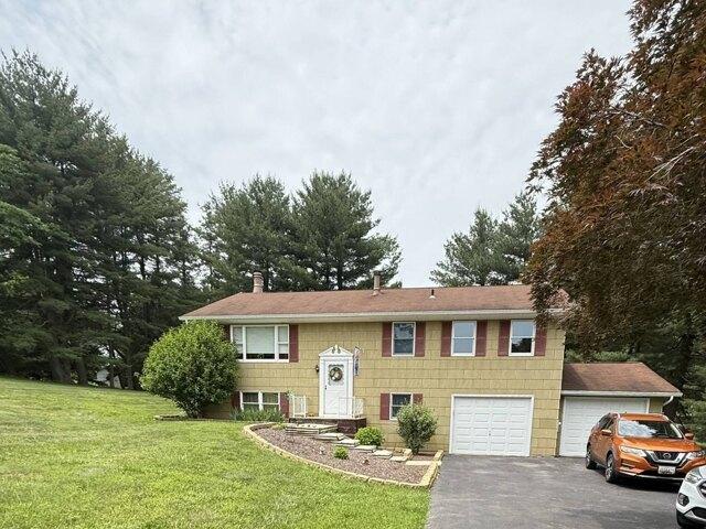 House for sale in Freeland