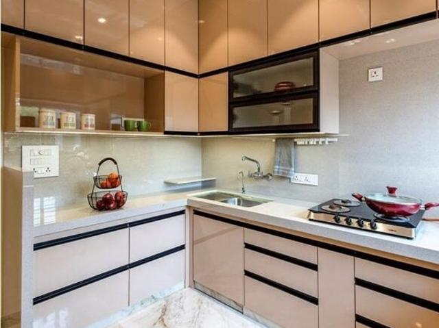 House for sale in Deri