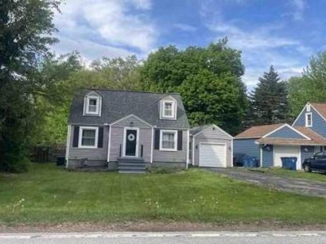 House for sale in Willoughby