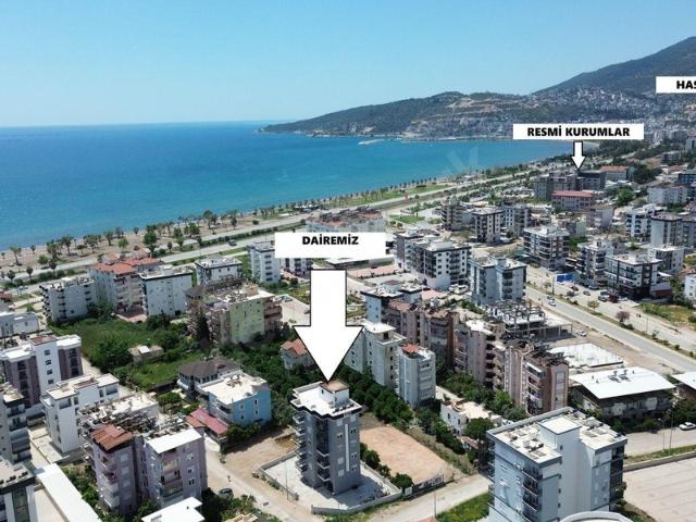 Kum, Finike içerisinde satılık mülk