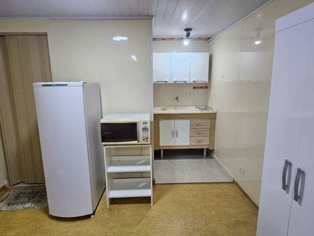 Kitnet aluguel em Região Imediata de São Paulo, Região Metropolitana de São Paulo