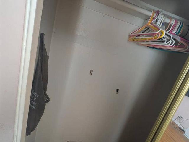 Room for rent in Midway City, California