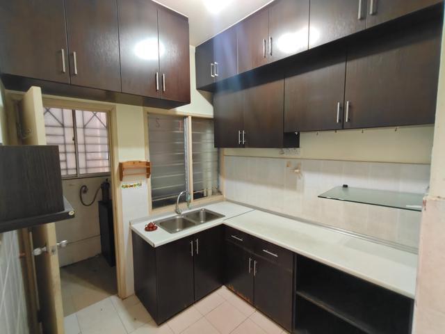 Apartment for sale in Petaling, Damansara Damai